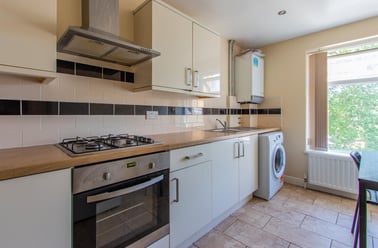 Richmond Crescent, Plasnewydd, Cardiff - Image 2